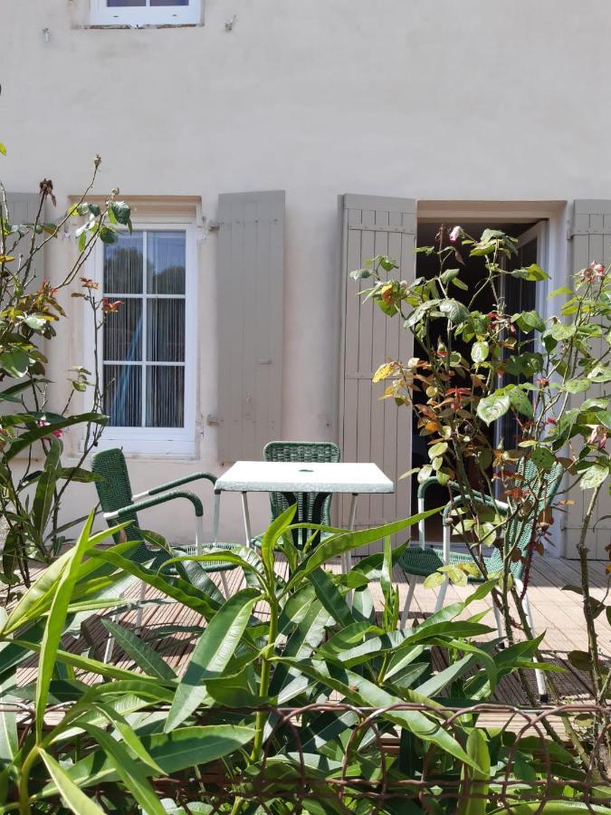 Le Studio De La Casa Fourquaise Lejlighed Fourques-sur-Garonne Eksteriør billede